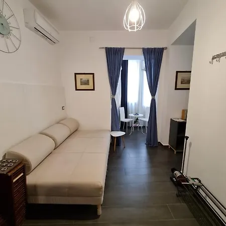 Geko Toledo 4* Nápoly