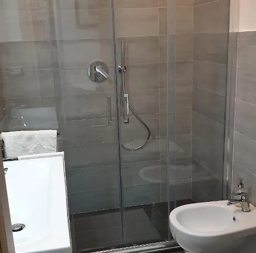 Geko Toledo בית הארחה 4*